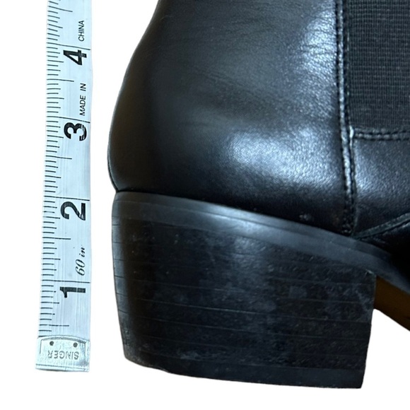 MARC Fisher Women's Pull On Black Leather Ankle Boots - Picture 7 of 7